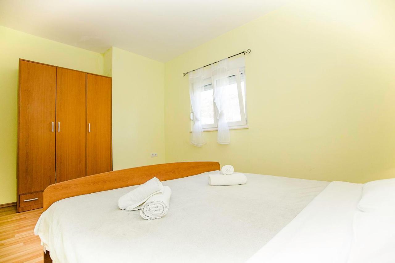 Apartments Krsticevic Клек Екстер'єр фото