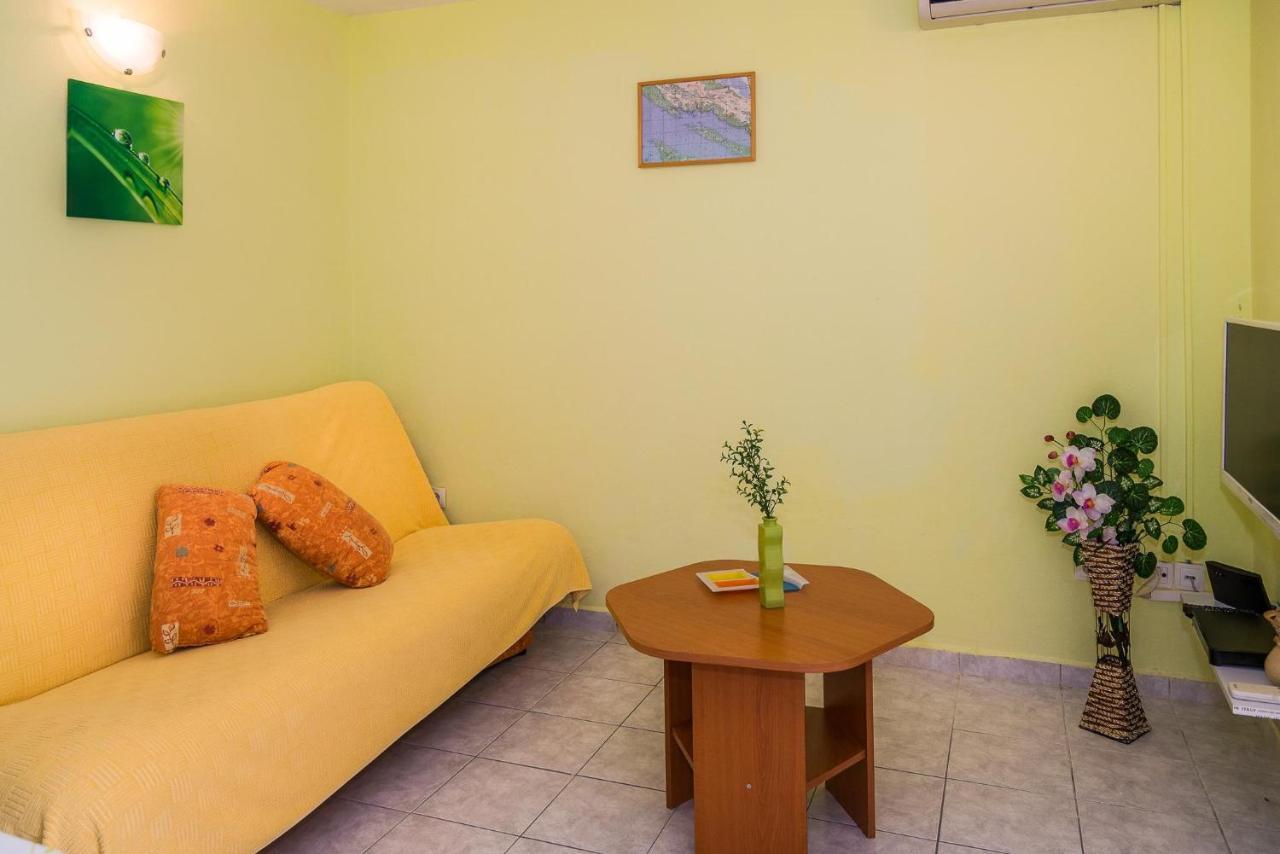 Apartments Krsticevic Клек Екстер'єр фото