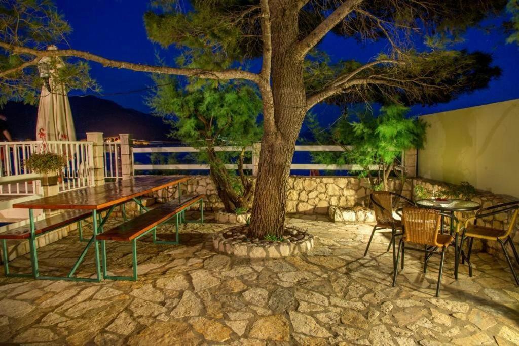 Apartments Krsticevic Клек Екстер'єр фото