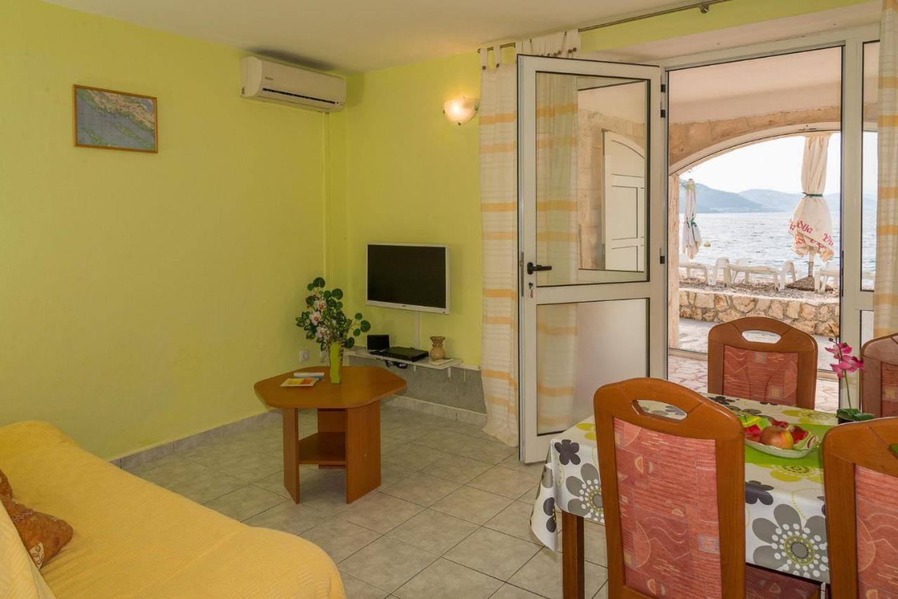 Apartments Krsticevic Клек Екстер'єр фото