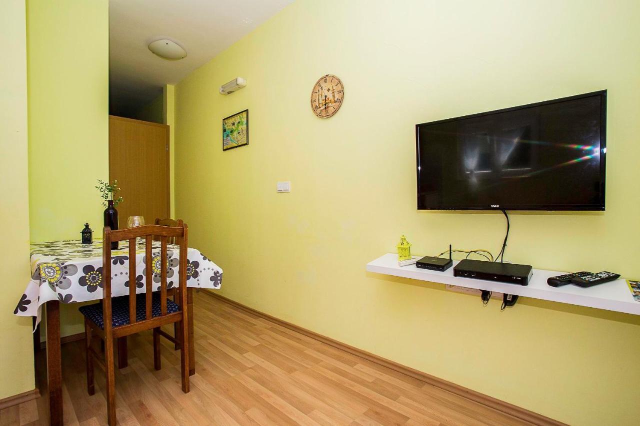 Apartments Krsticevic Клек Екстер'єр фото